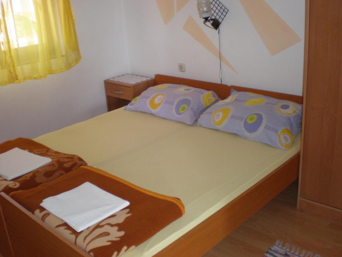 Apartments Pogacic Vir Exterior foto